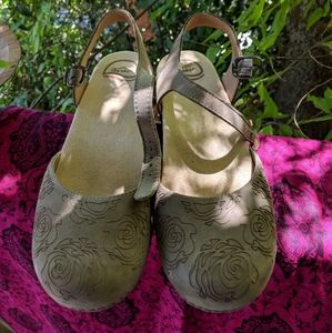 Danskos Engraved (EU41)